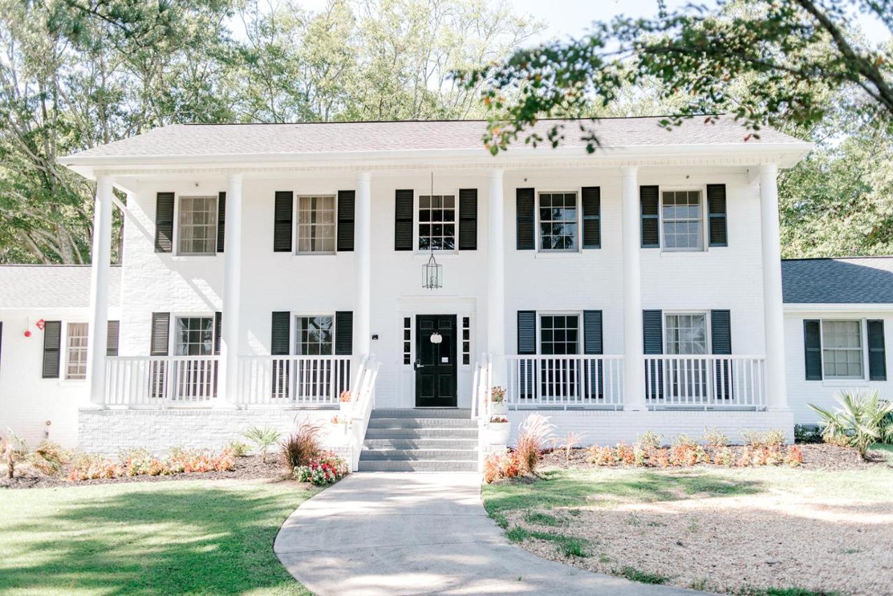 Georgia Palms & Gardens Bed & Breakfast Powder Springs Bagian luar foto