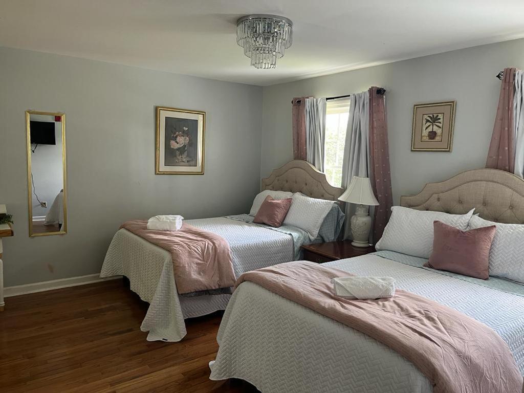 Georgia Palms & Gardens Bed & Breakfast Powder Springs Bagian luar foto